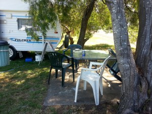 מקדון. שם גדול לעיירה פצפונת.